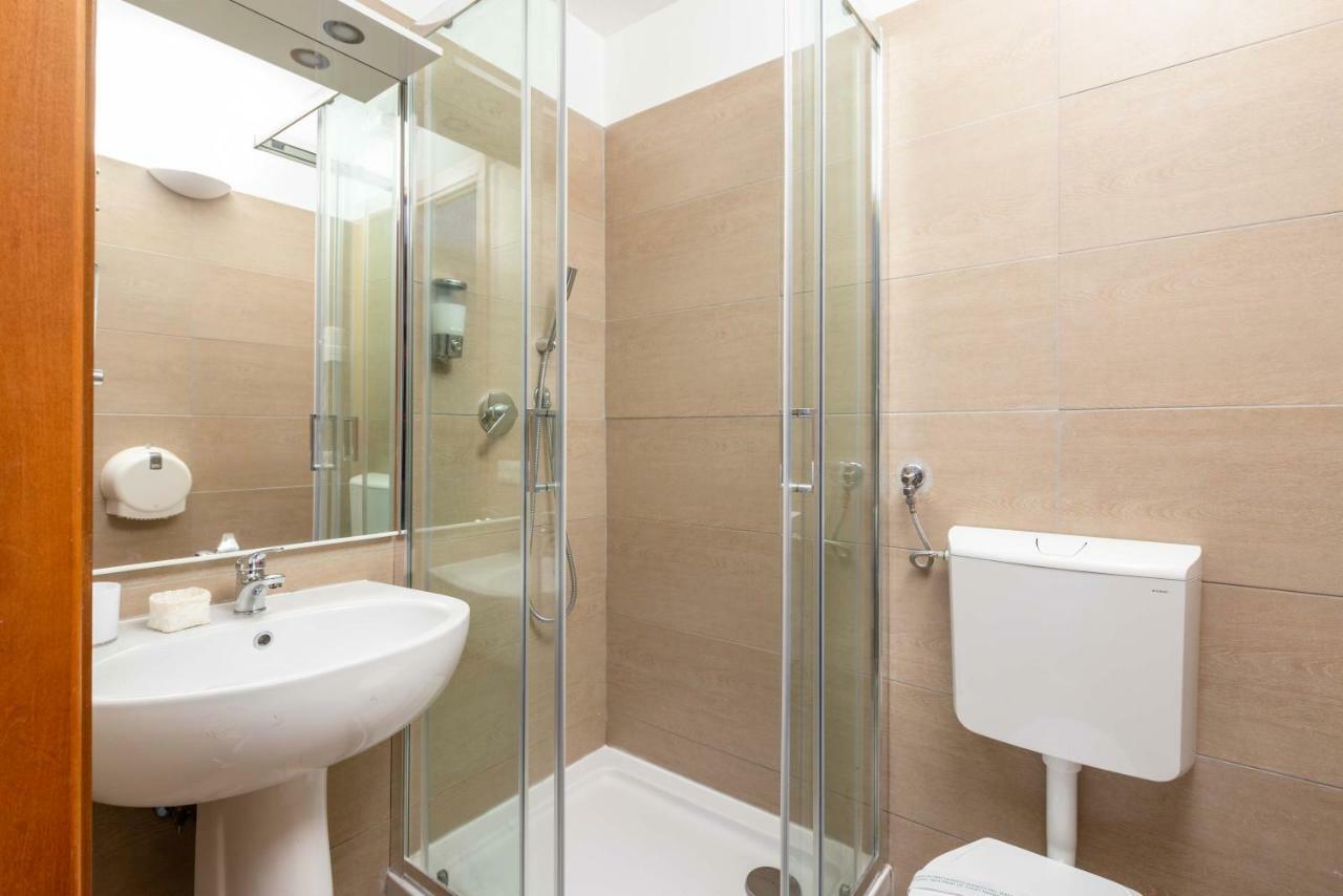 Clavdia Flat Hotel Roma Exterior foto